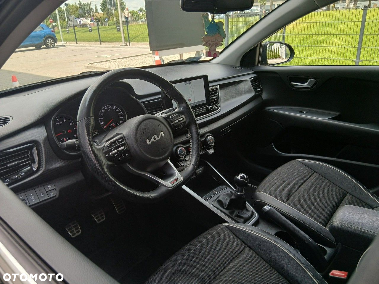 Kia Rio - 15