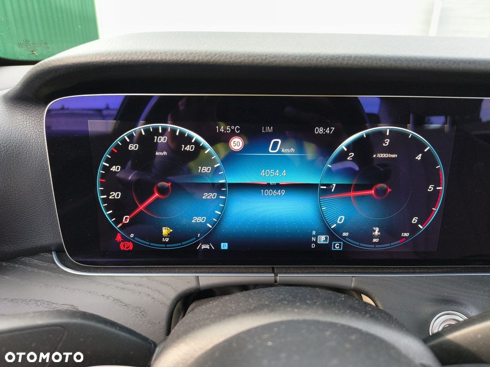 Mercedes-Benz Klasa E 220 d 4-Matic Avantgarde - 13