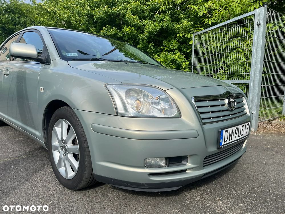 Toyota Avensis 1.8 VVT-i Sol - 15