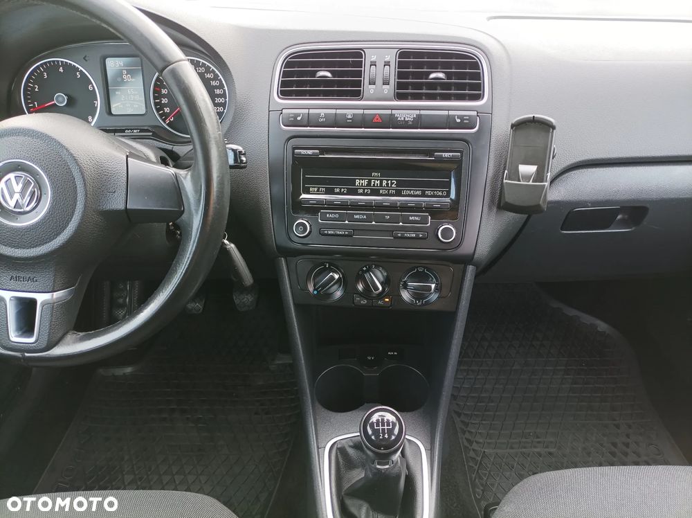 Volkswagen Polo 1.4 Highline - 28