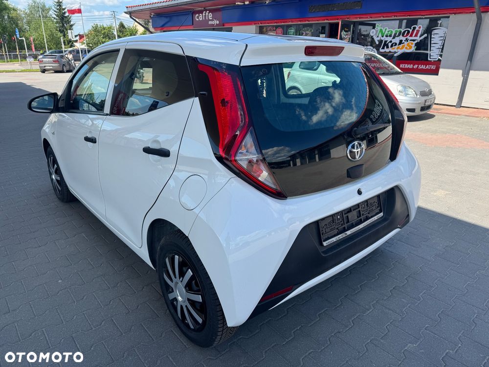 Toyota Aygo x - 3