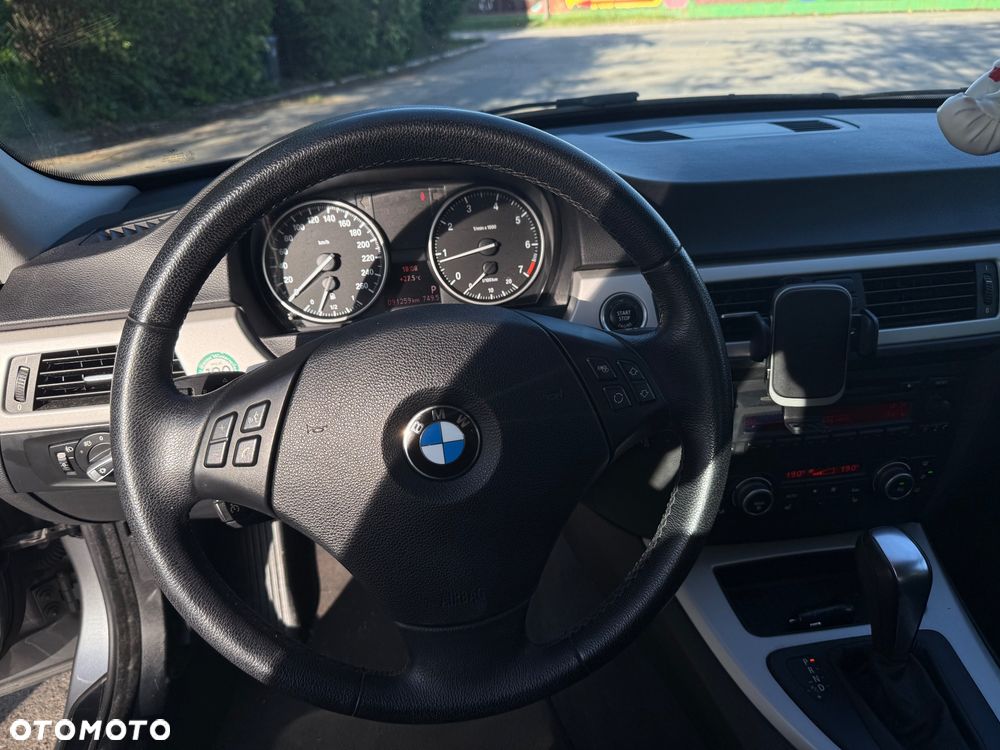 BMW Seria 3 318i - 19