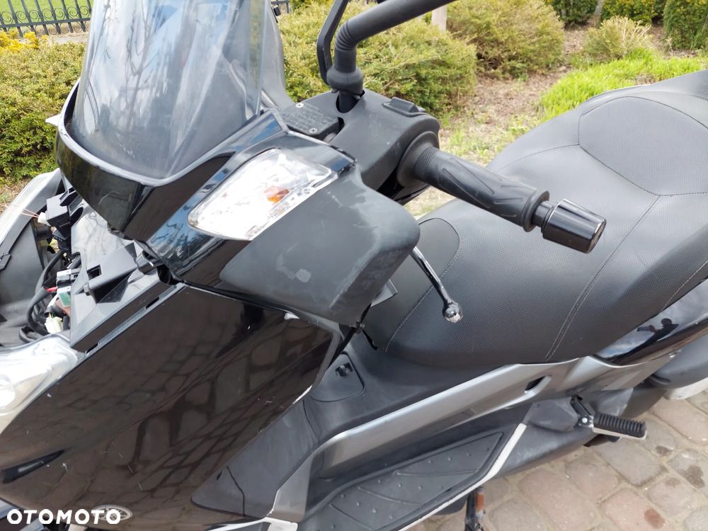 Yamaha X-max - 9