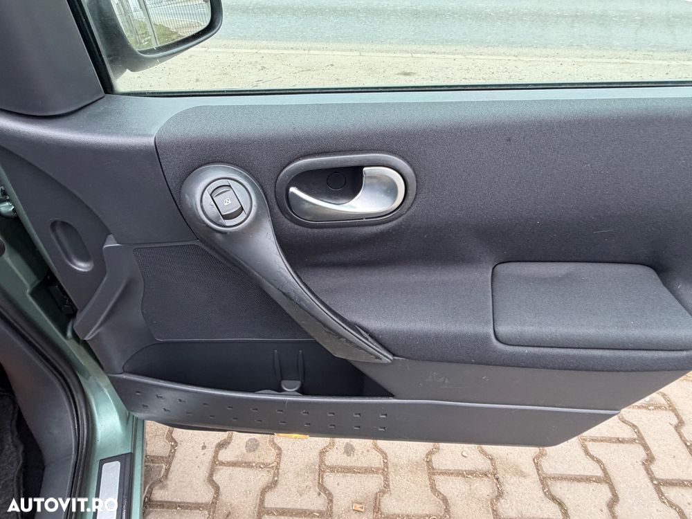 Renault Megane 1.4 Confort Authentique - 29