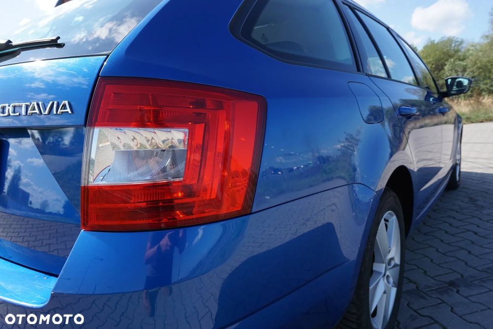 Skoda Octavia 2.0 TDI Style - 6