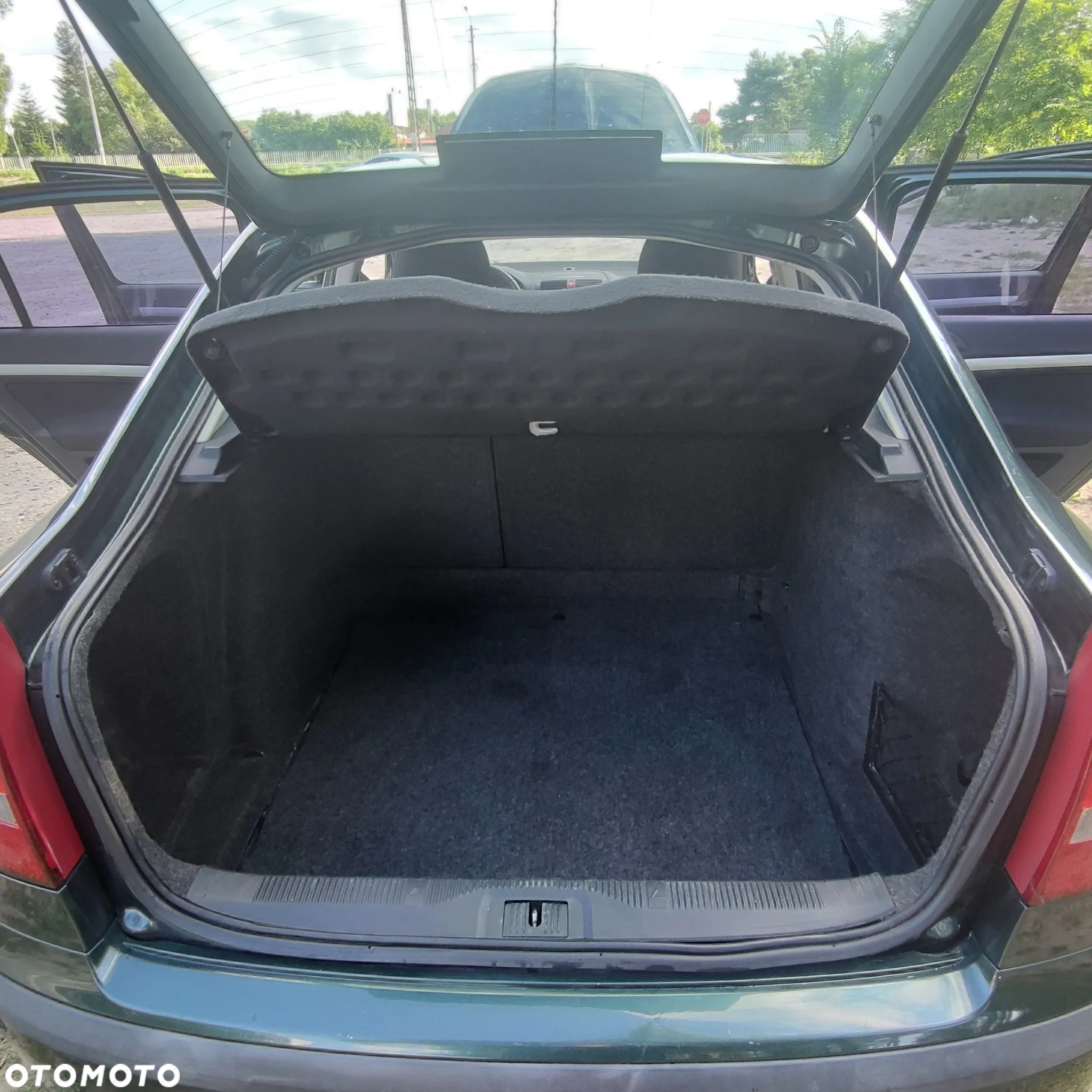 Skoda Octavia 1.6 Elegance - 29