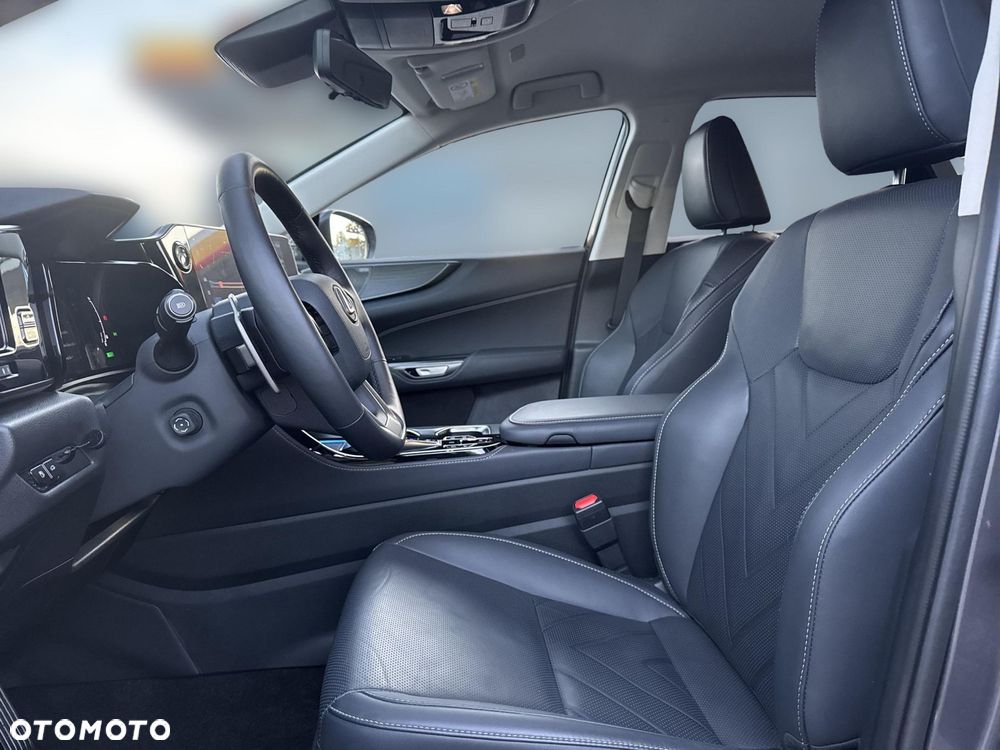 Lexus NX - 15