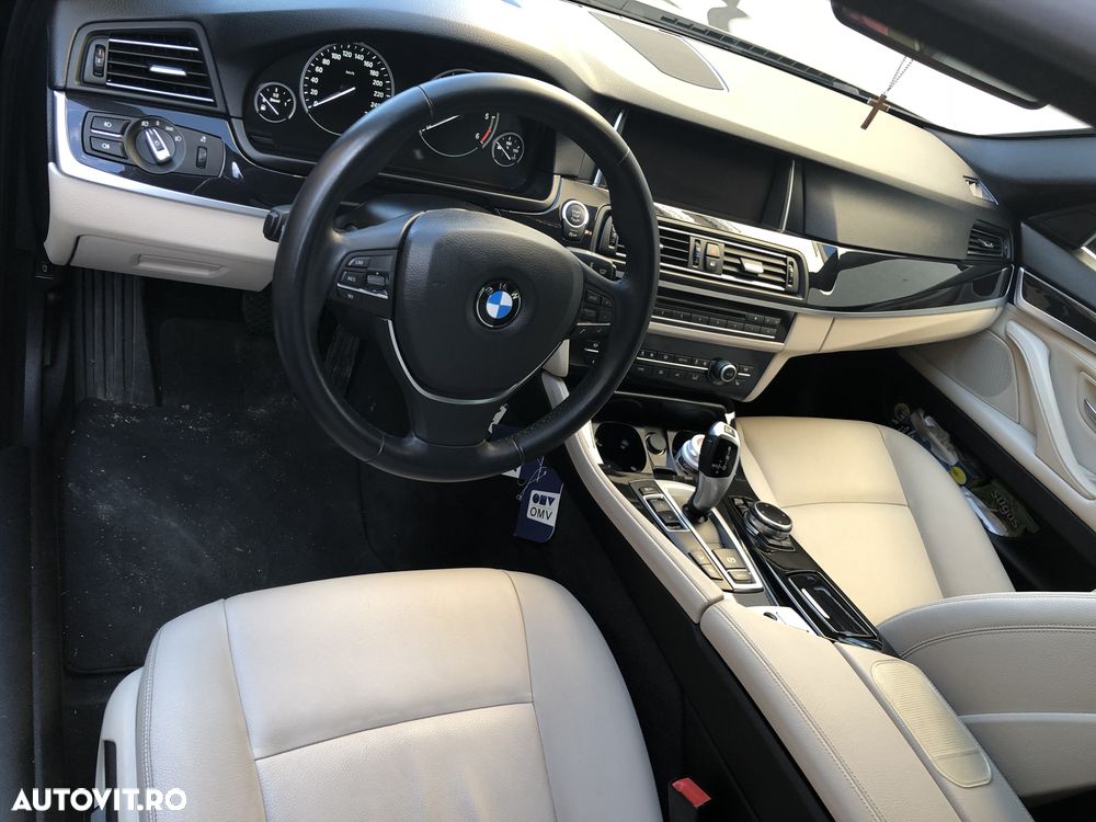 BMW Seria 5 530d xDrive Touring Aut. - 6