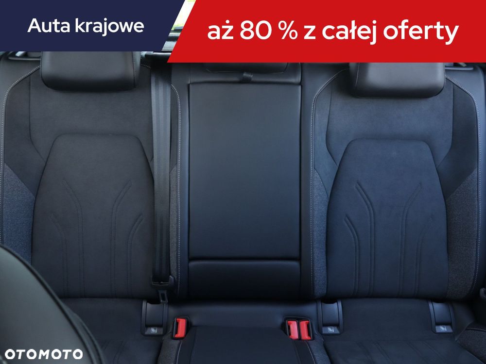 Volkswagen Golf - 12