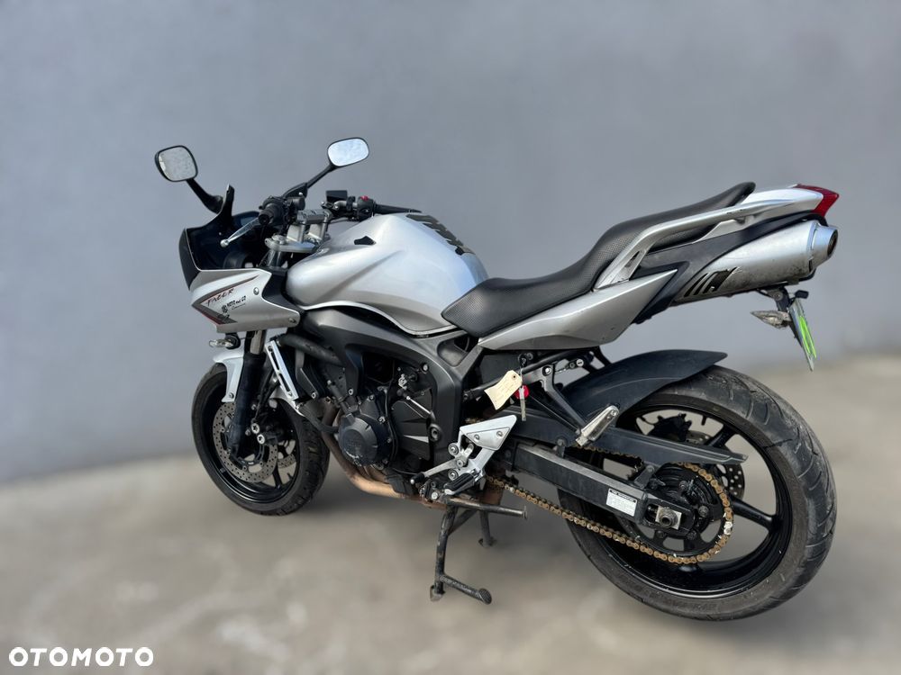 Yamaha FZ6 - 3