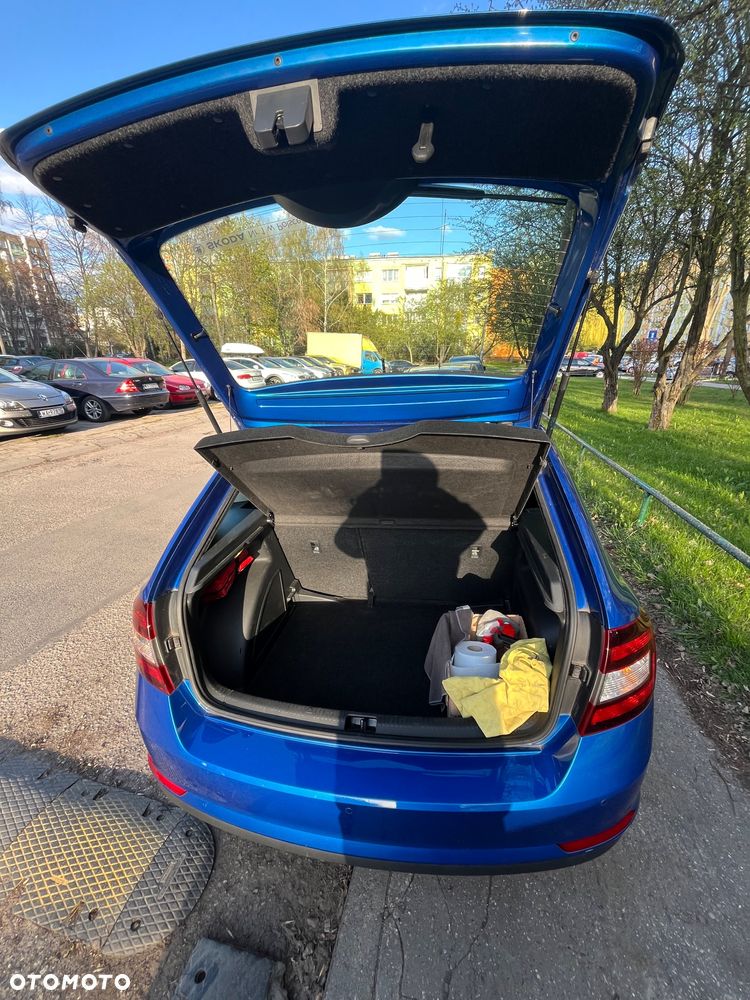 Skoda RAPID Spb 1.0 TSI Drive - 19