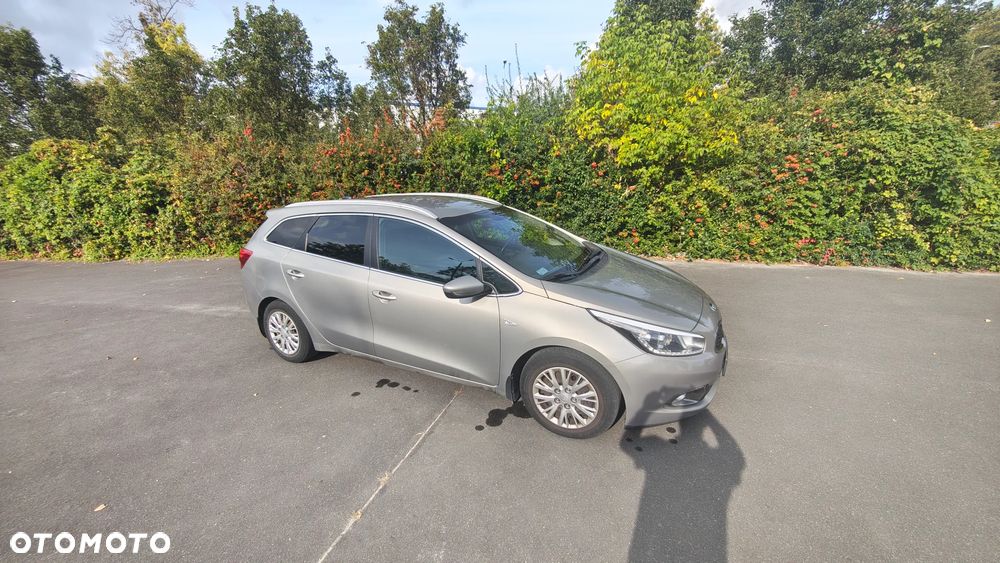Kia Ceed 1.6 GDI Business Line - 9