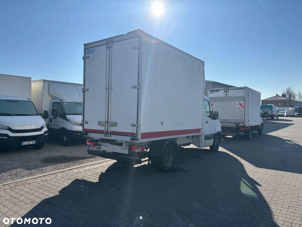 Mercedes-Benz 516,516,,519 CHLODNIA KONTENER PODWOZIE DO ZABUDOWY - 4