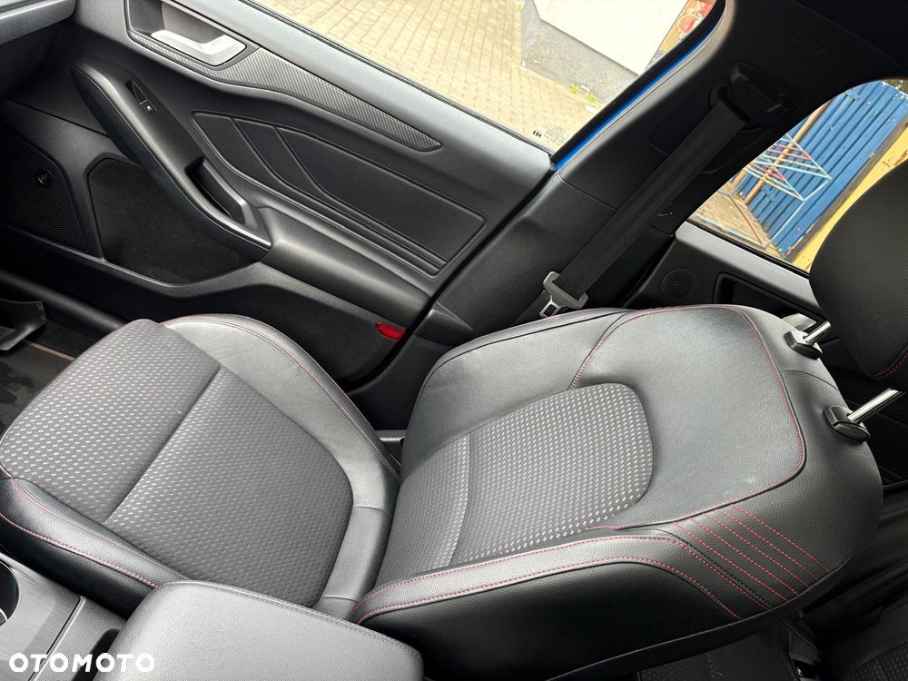 Ford Focus 1.5 EcoBoost Start-Stopp-System ST-LINE X - 9