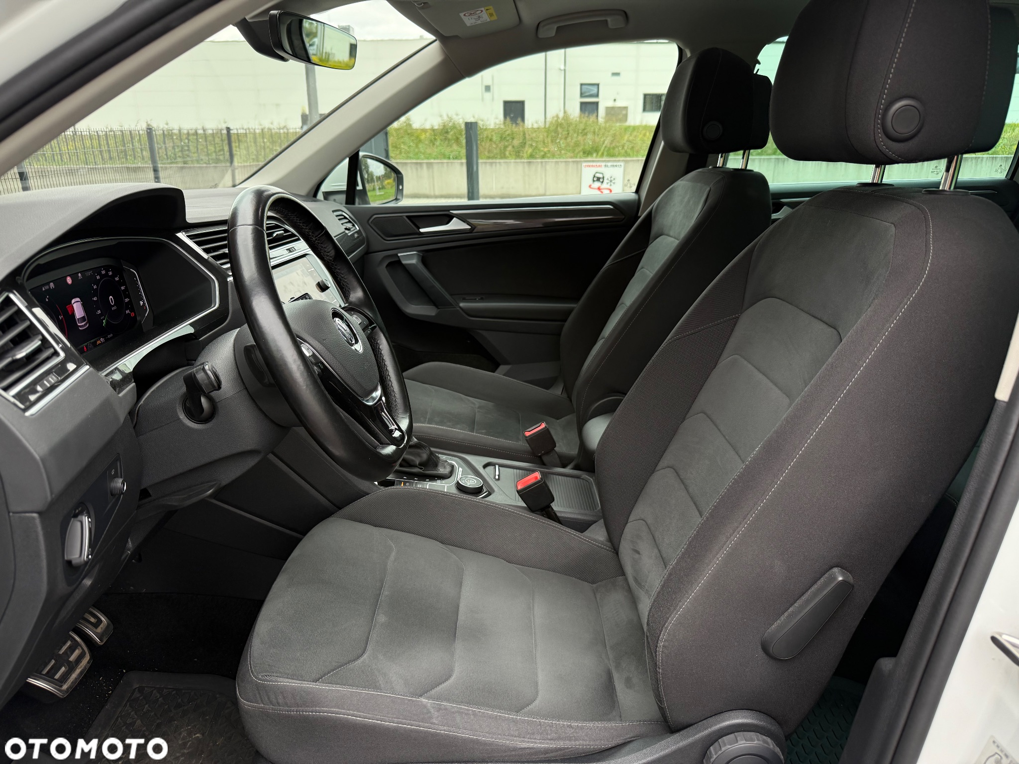 Volkswagen Tiguan 2.0 TDI SCR 4MOTION (BlueMotion Techn.) DSG Highline - 14