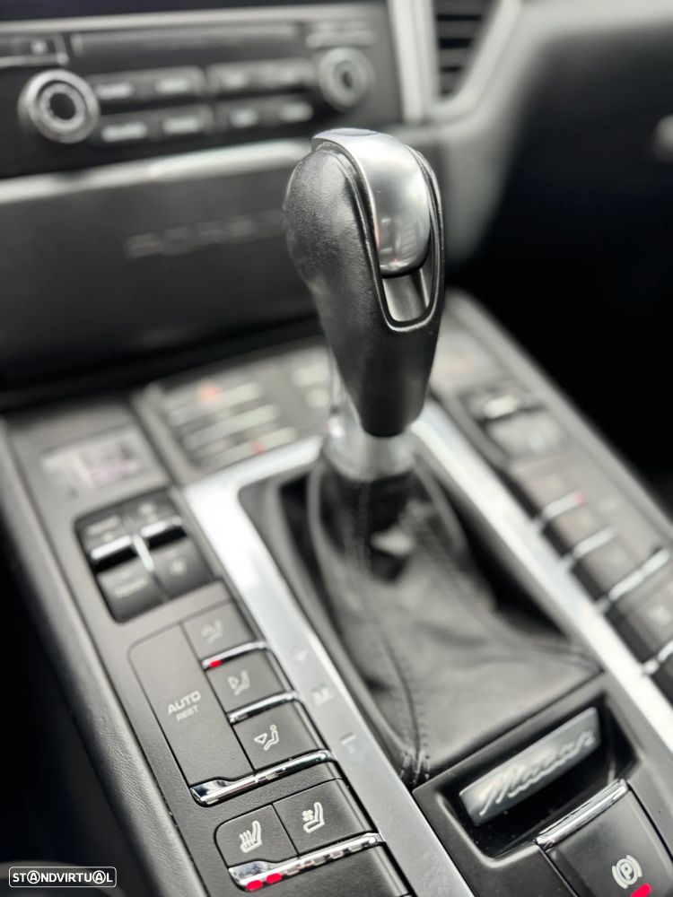 Porsche Macan S - 28