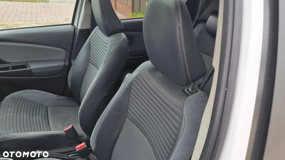 Toyota Yaris 1.5 VVT-i Comfort - 28