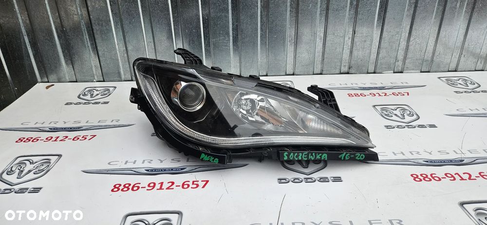 Chrysler Pacifica 2016- Reflektor prawy Lampa prawa  68370844AB  LED SOCZEWKA - 1