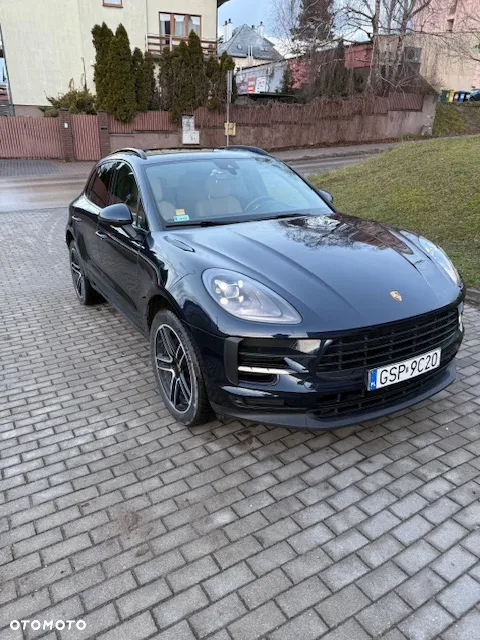 Porsche Macan Standard - 2