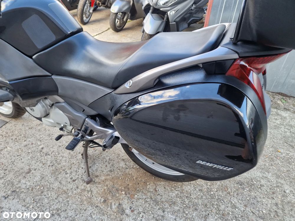 Honda Deauville - 28