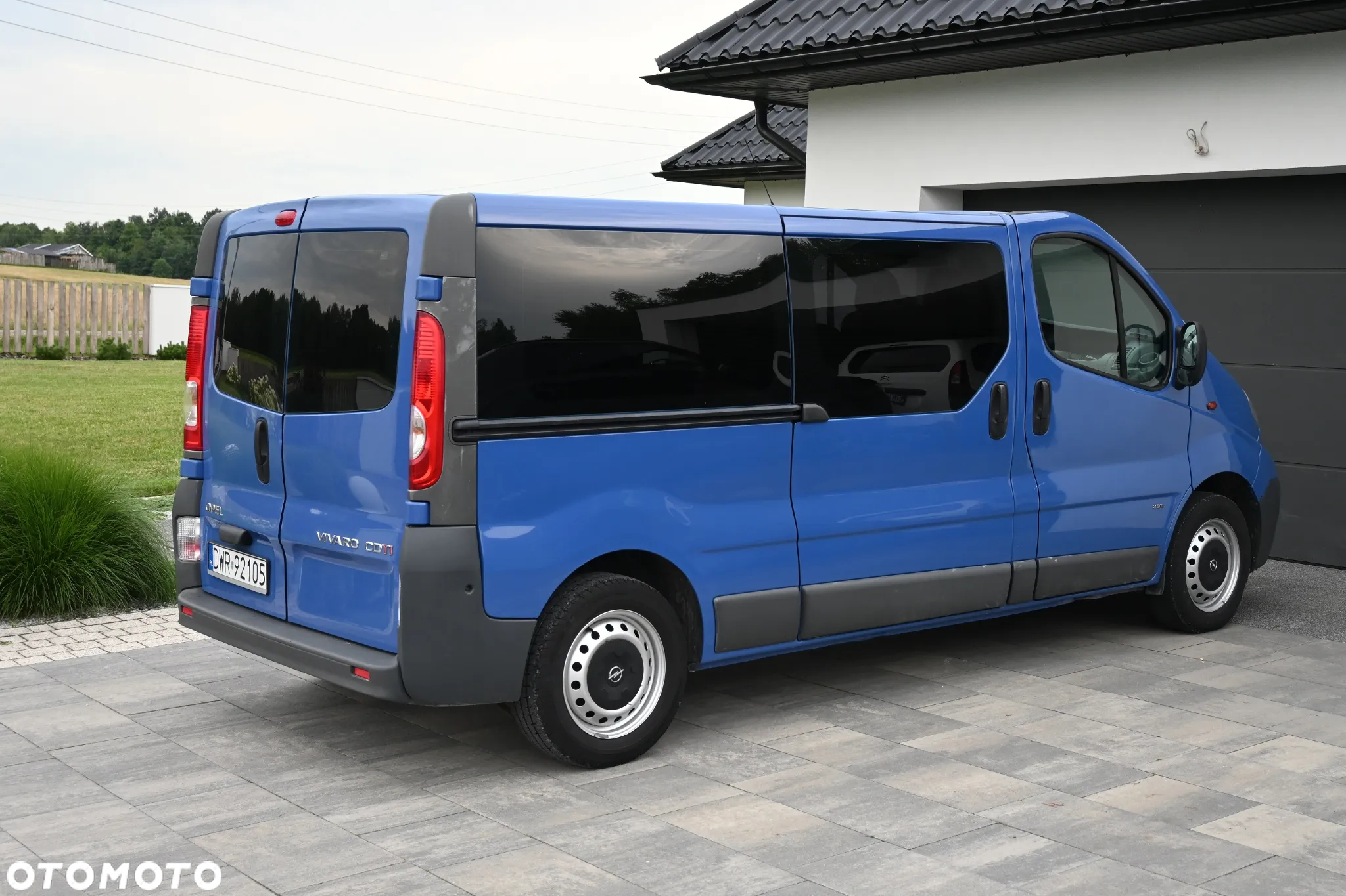 Opel Vivaro - 8