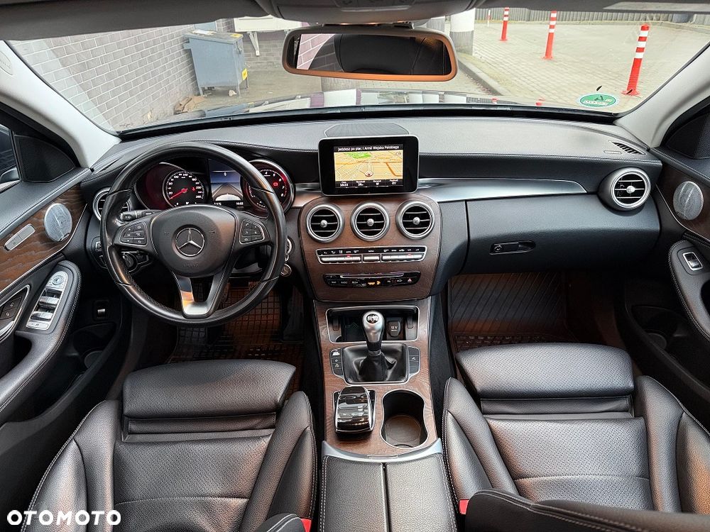 Mercedes-Benz Klasa C 200 Avantgarde - 25