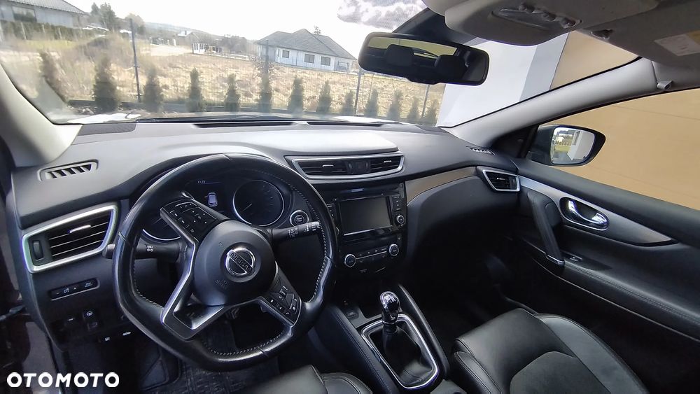 Nissan Qashqai 1.7 dCi TEKNA+ - 10
