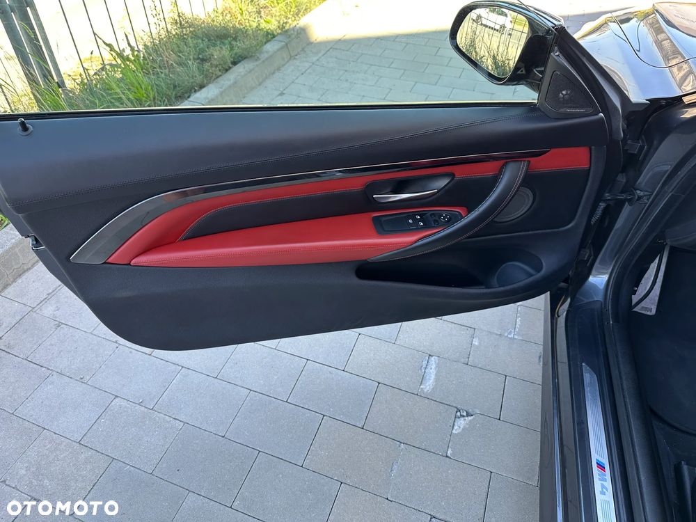 BMW M4 DKG - 25