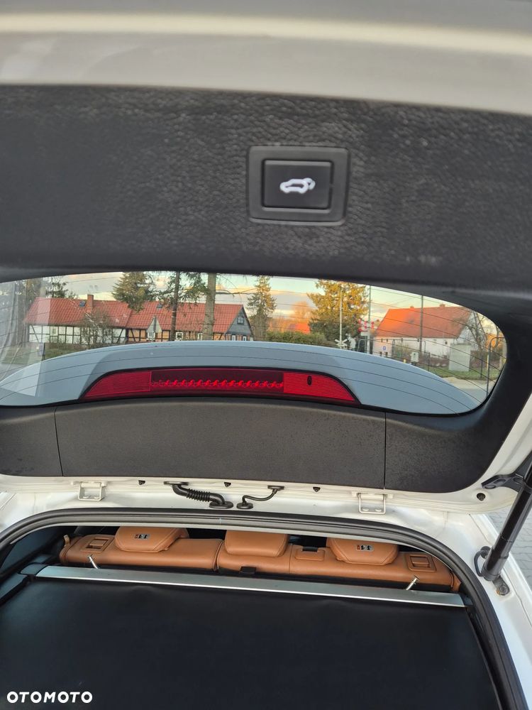 Hyundai i40 Kombi 1.7 CRDi DCT Premium - 28
