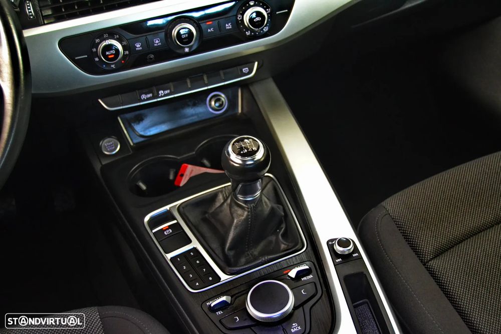 Audi A4 Avant 2.0 TDI - 22