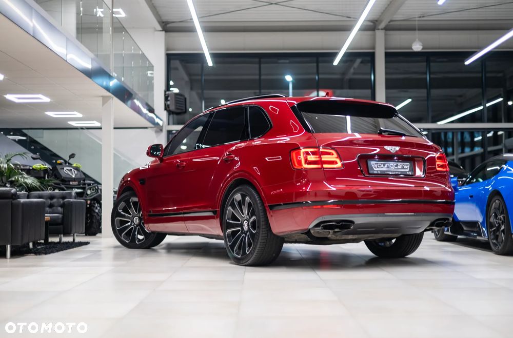 Bentley Bentayga - 12