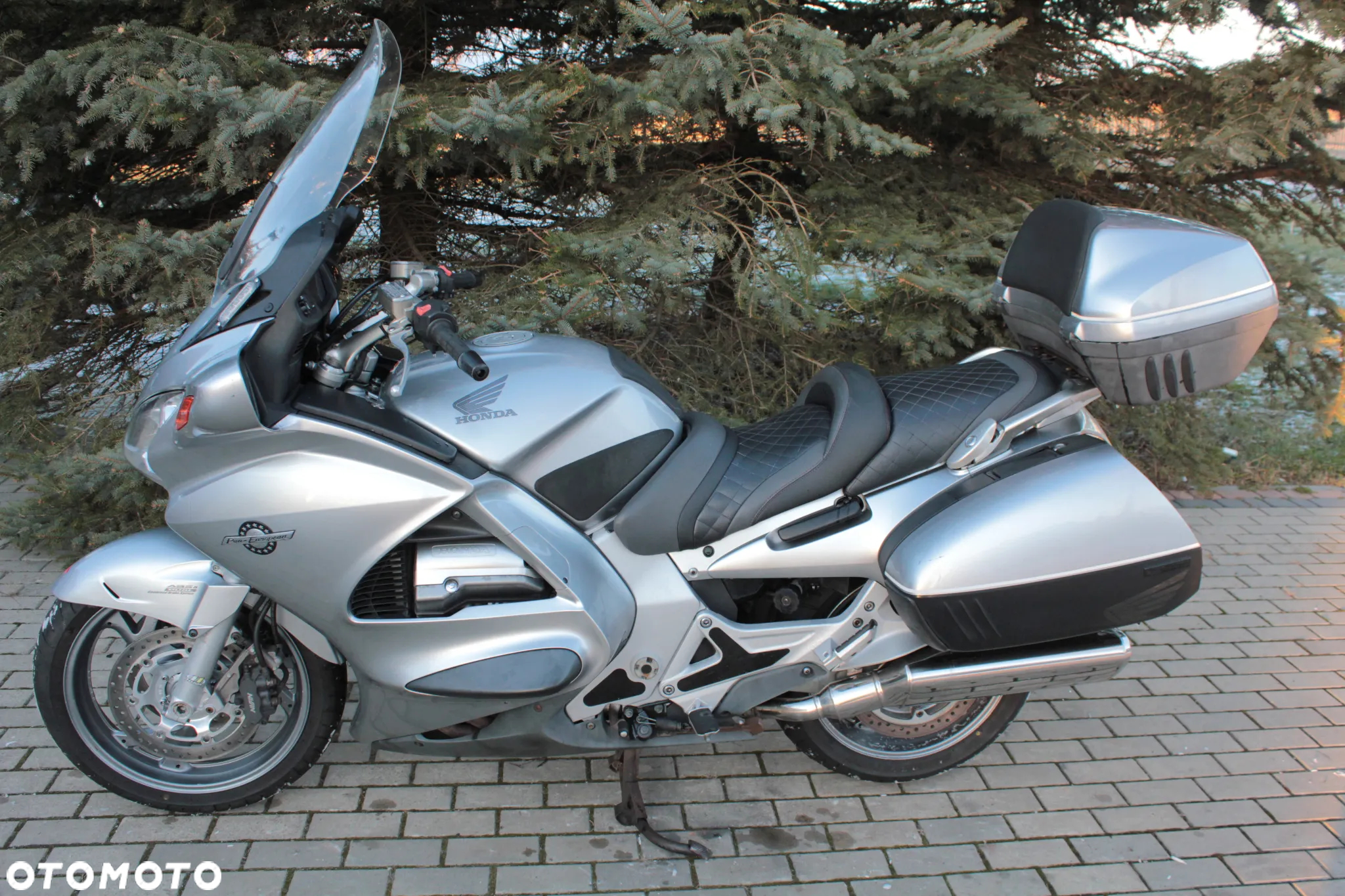 Honda ST - 23