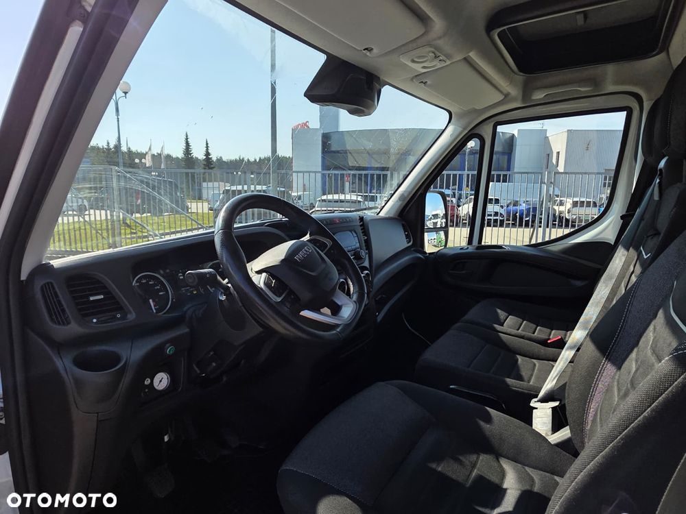 Iveco 35S18 10EP Międzynarodówka Ledy Skrzynia z Plandeką Silnik 3L 180KM - 10