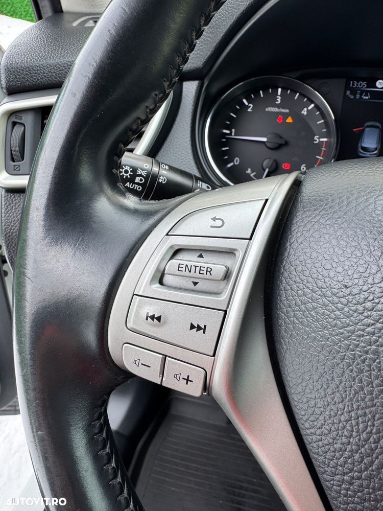 Nissan Qashqai 1.6 DCI TEKNA+ - 18