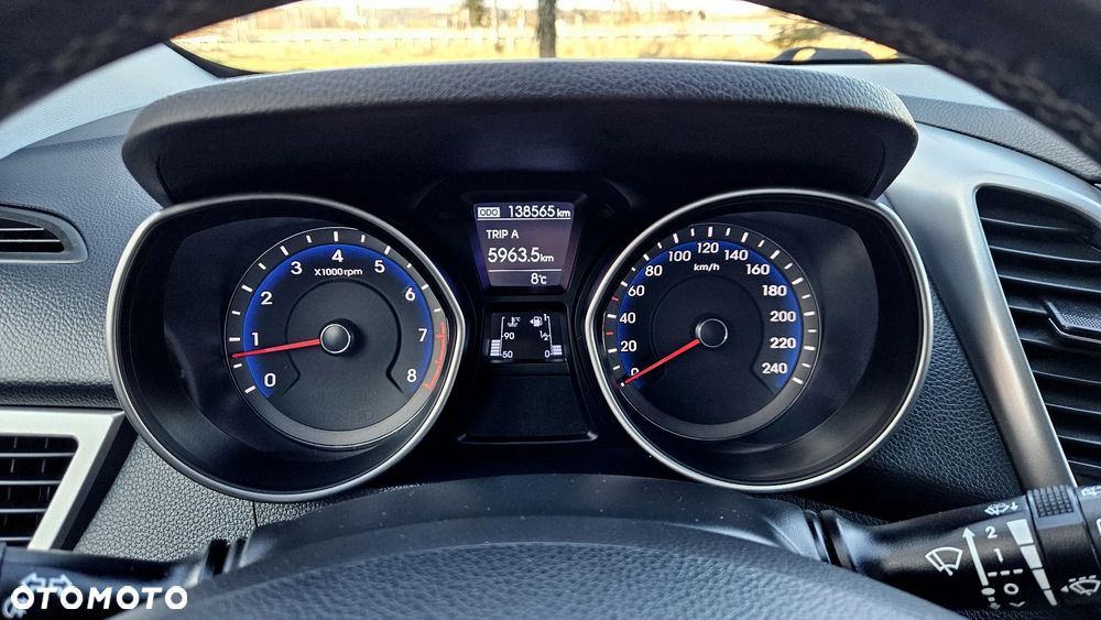 Hyundai i30 1.6 GDI BlueDrive Classic + - 8