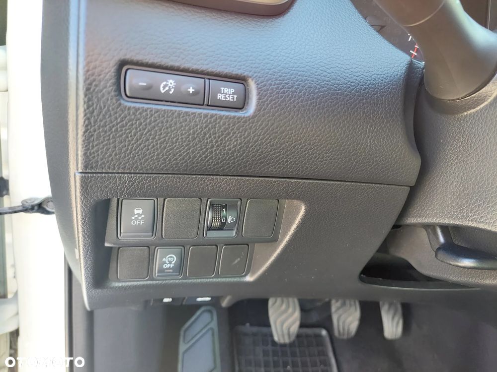 Nissan Qashqai 1.2 DIG-T N-Connecta - 25