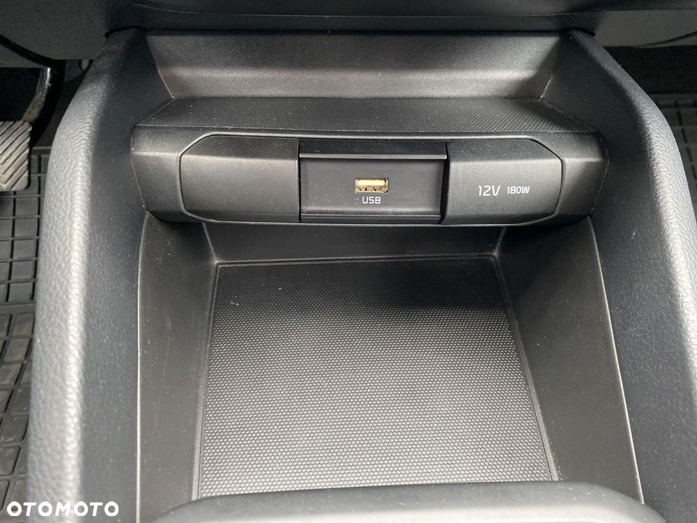 Kia Rio - 24