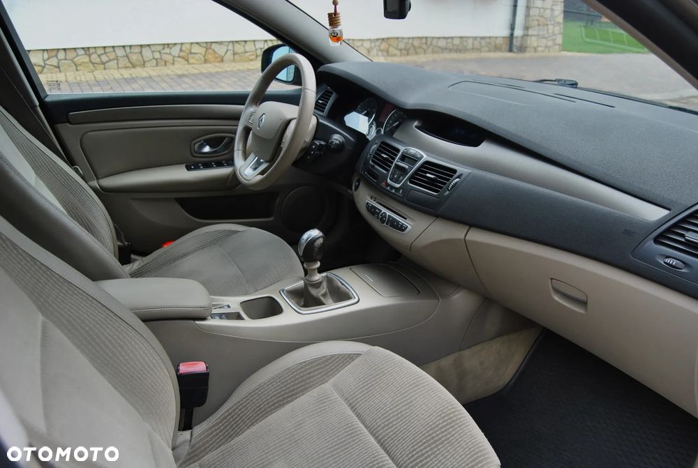 Renault Laguna 2.0 DCi Privilege - 7