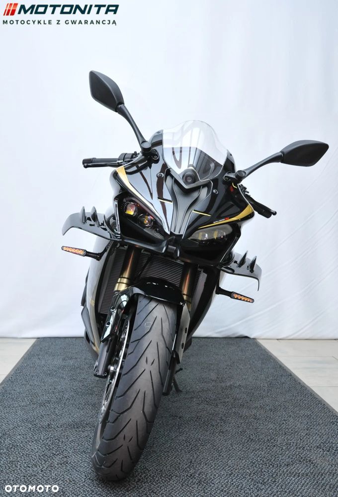 QJMOTOR SRK 800RR - 19