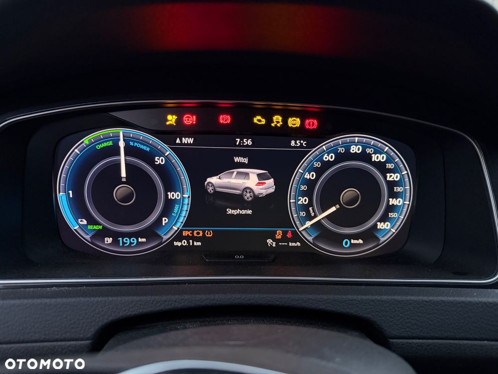 Volkswagen Golf e-Golf - 16