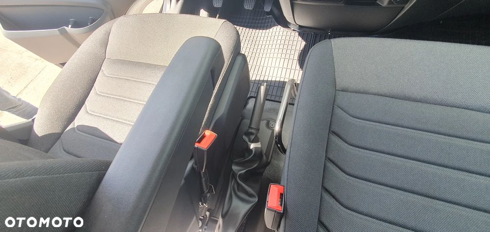 Iveco 35S18HD DOKA 7 OSÓB OKAZJA hak gratis - TANIO !! WYPRZEDAŻ - 22