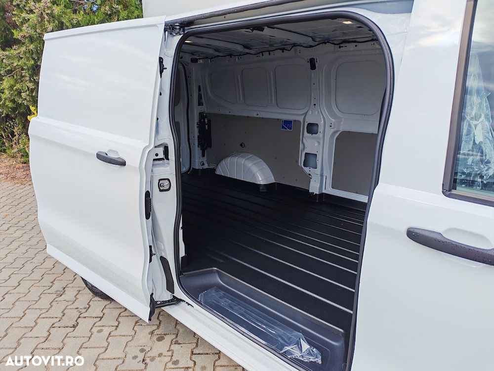 Volkswagen Transporter - 7