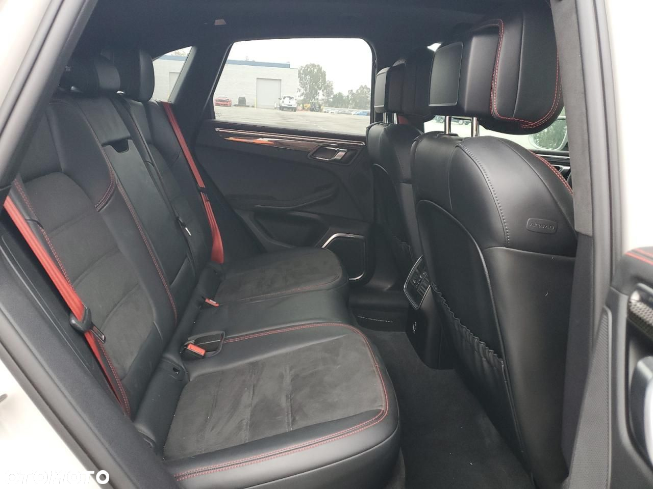 Porsche Macan - 10
