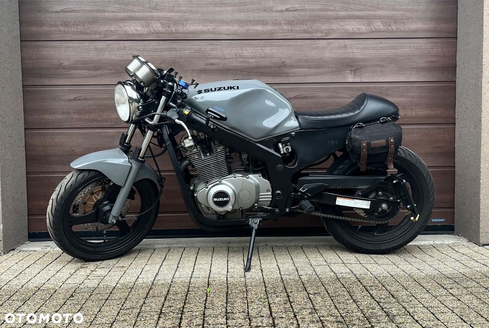 Suzuki GS - 2