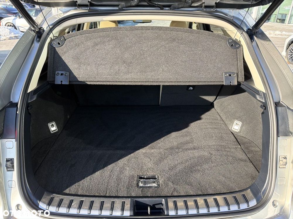 Lexus NX 300h Comfort AWD - 10