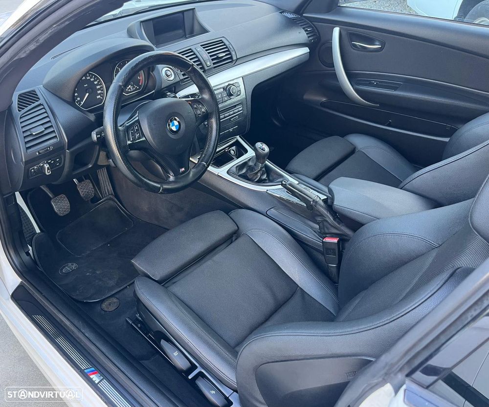 BMW 118 d Pack M - 10