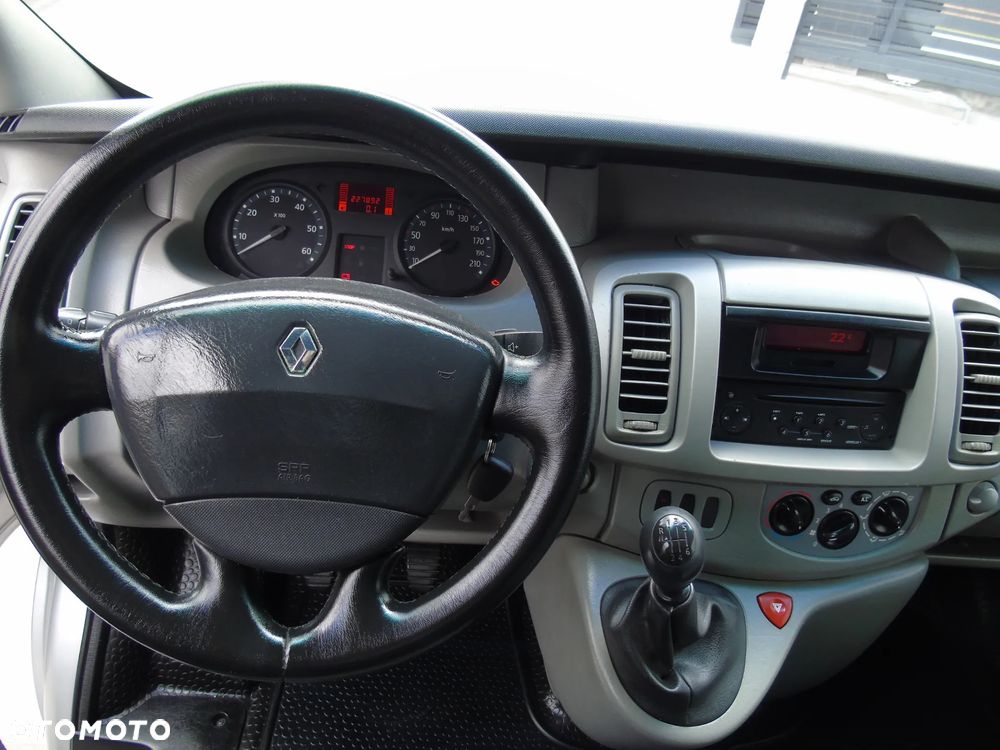Renault Trafic - 12