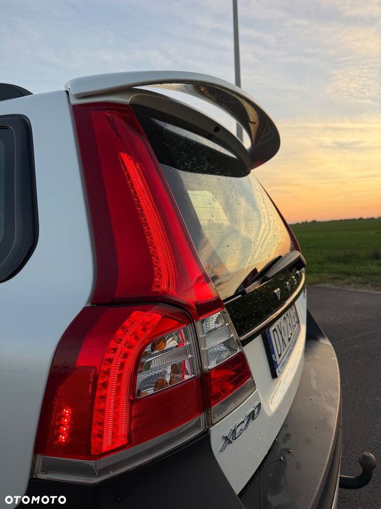 Volvo XC 70 D4 Geartronic Black Edition - 20