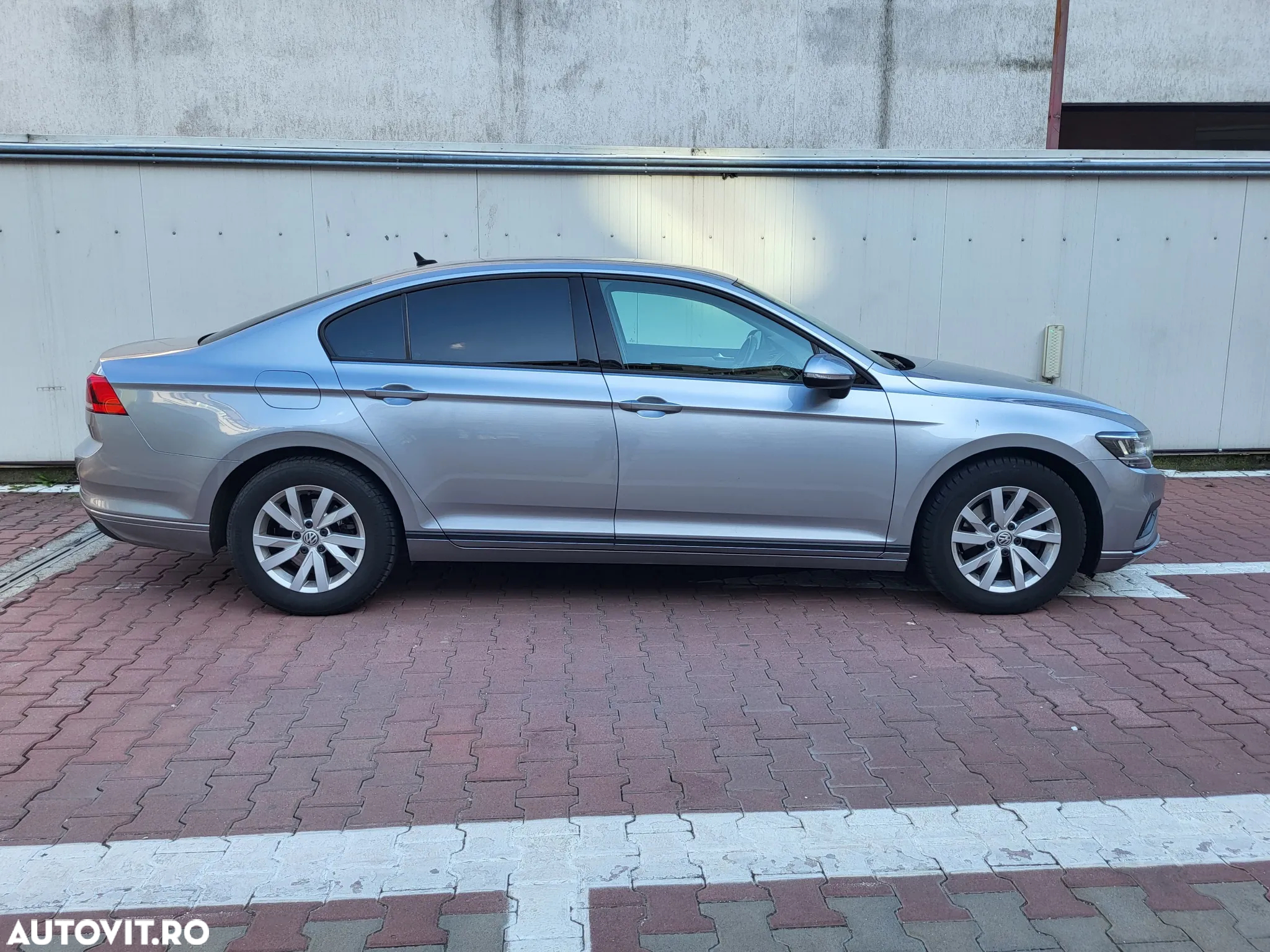Volkswagen Passat 2.0 TDI Advance - 6