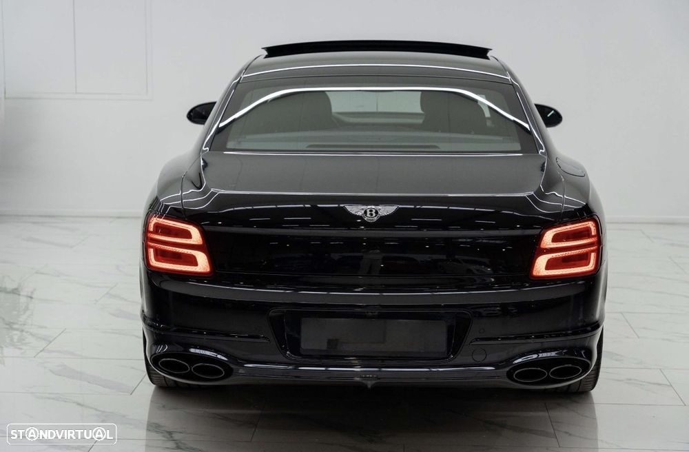 Bentley Flying Spur V8 Mulliner - 20